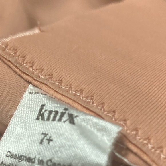 Knix Padded V-Neck Bra Thin Strap in Pink Ginger Size 7+ - Picture 3 of 8